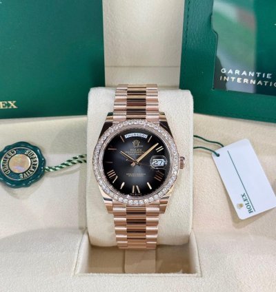 Rolex Day-date 40 Rose Gold Slate Ombre Diamond Bezel 2025