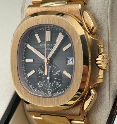 Patek Philippe Nautilus Rose Gold Bracelet 5980 1r Box Papers 2013