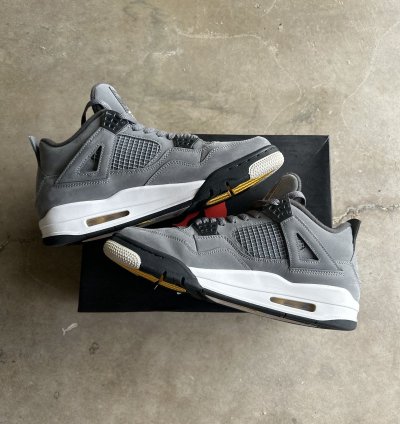 Jordan 4 Cool Grey