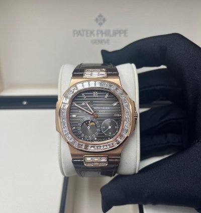Patek Philippe Nautilus Rose Gold Diamond Bezel Moon Phase Brown Dial 5724r 001