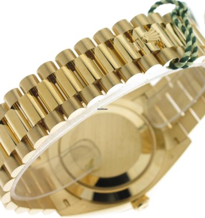 Rolex Day-date 40 Silver Diagonal Index Dial 228238