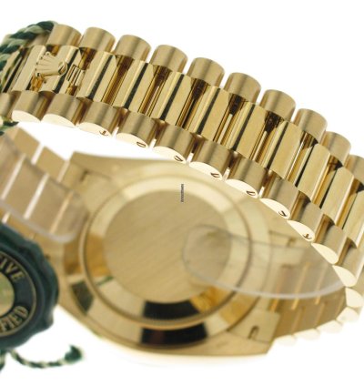 Rolex Day-date 40 Silver Diagonal Index Dial 228238