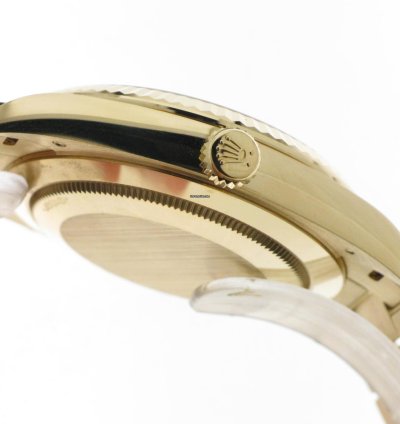 Rolex Day-date 40 Silver Diagonal Index Dial 228238