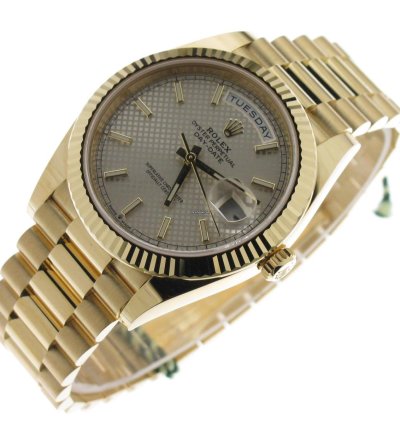 Rolex Day-date 40 Silver Diagonal Index Dial 228238