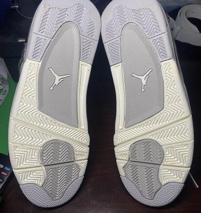 Jordan 4 Frozen Moments