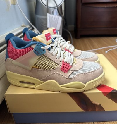 Jordan 4 Guava