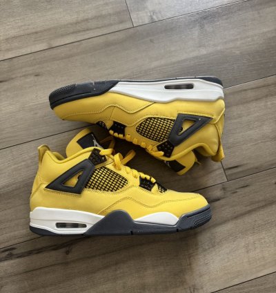 Jordan 4 Lightning 2021 Brand New