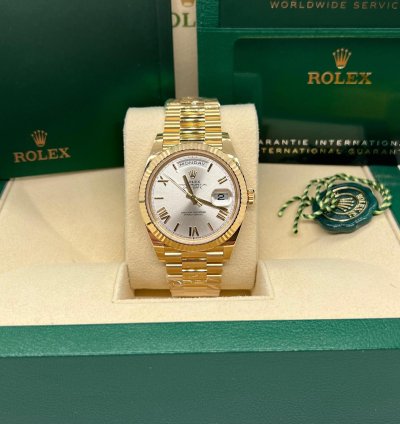 Rolex Day-date 40 Silver Roman 228238 New Unworn 2023 Full Set Box And Paper