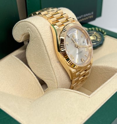 Rolex Day-date 40 Silver Roman 228238 New Unworn 2023 Full Set Box And Paper