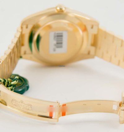 Rolex Day-date 40 Silver Roman Dial 18k Yellow Gold President
