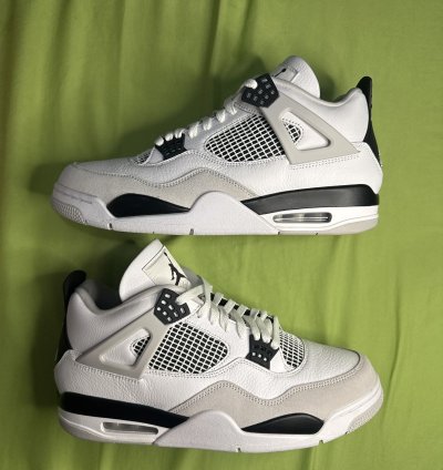 Jordan 4 Military Black