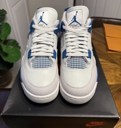 Jordan 4 Military Blue 2024