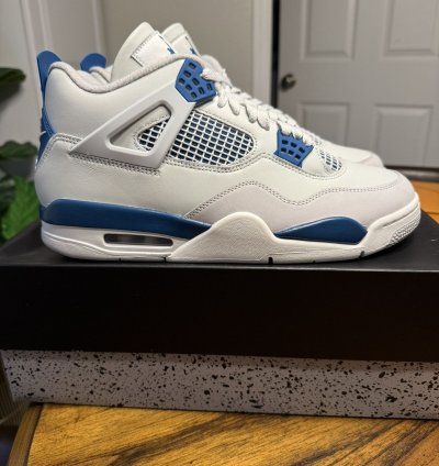 Jordan 4 Military Blue 2024