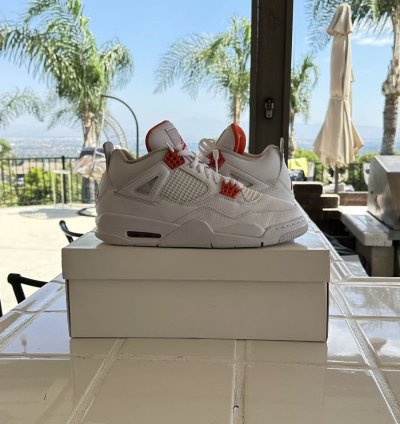 Jordan 4 Orange Metallic
