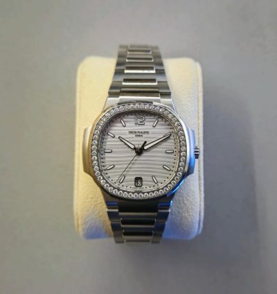 Patek Philippe Nautilus Set Complet Avec Certificat Origine
