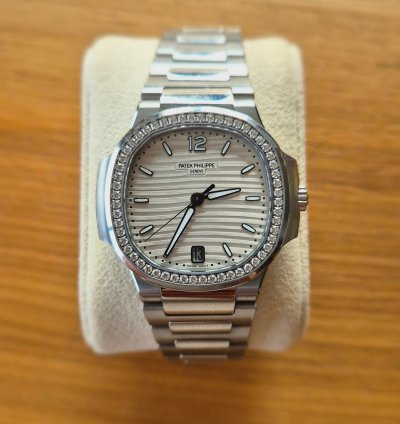 Patek Philippe Nautilus Set Complet Avec Certificat Origine