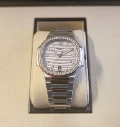 Patek Philippe Nautilus Set Complet Avec Certificat Origine
