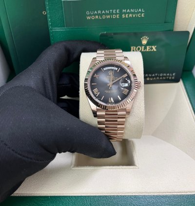 Rolex Day-date 40 Slate Ombre Roman Dial 228235