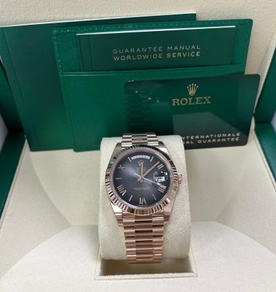 Rolex Day-date 40 Slate Ombre Roman Dial 228235