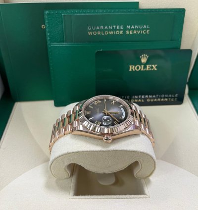 Rolex Day-date 40 Slate Ombre Roman Dial 228235