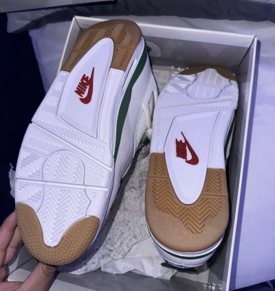 Jordan 4 Pine Green