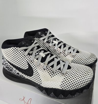 2015 Kyrie 1 Bhm