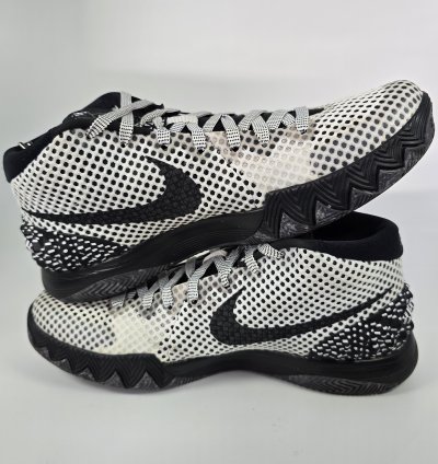 2015 Kyrie 1 Bhm