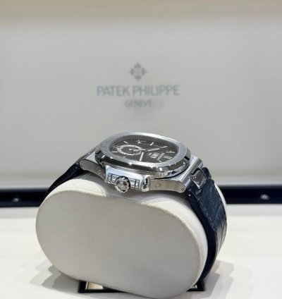 Patek Philippe Nautilus Stainless Steel 2023 Full Set