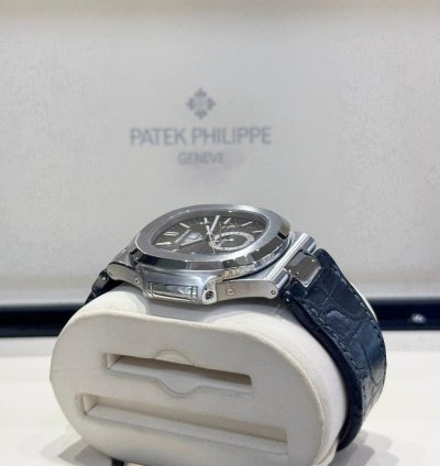 Patek Philippe Nautilus Stainless Steel 2023 Full Set