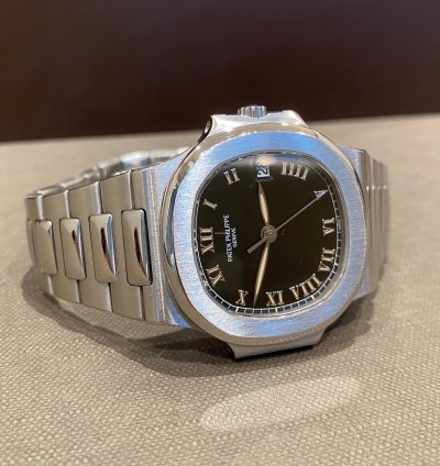 Patek Philippe Nautilus Stainless Steel 37mm Black Roman Numeral Dial Mint Condition 3800 1a-001