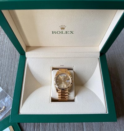 Rolex Day-date 40 Stick Dial Complete Set Card Booklet Tags Bezel And Boxes
