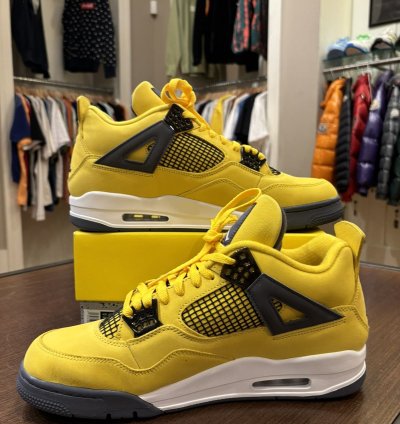 Jordan 4 Retro - Lightning