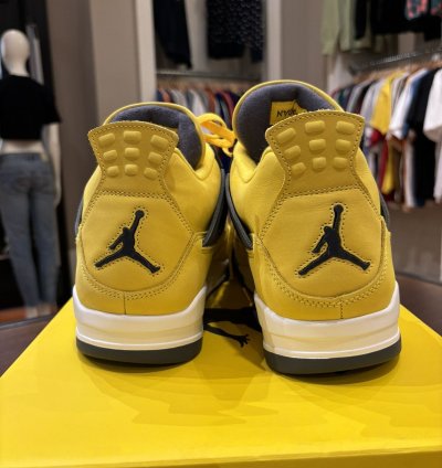 Jordan 4 Retro - Lightning
