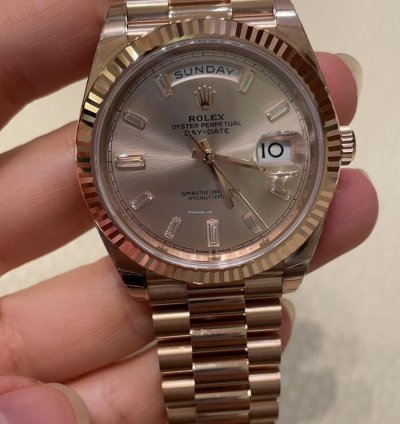 Rolex Day-date 40 Sundust Diamond Dial Rose Gold President