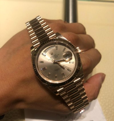Rolex Day-date 40 Sundust Diamond Dial Rose Gold President