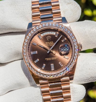 Rolex Day-date 40 Sundust Diamond-set Dial Diamond-set Bezel