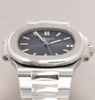 Patek Philippe Nautilus Stainless Steel 5800 1a - Ats-w008150