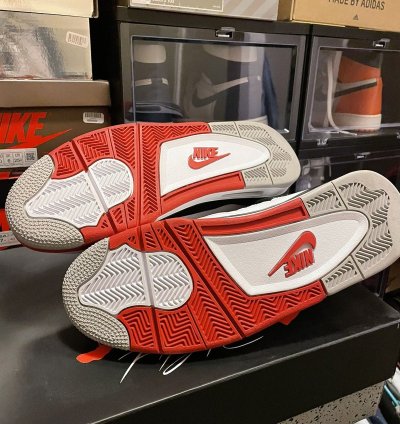 Jordan 4 Retro Fire Red 2020