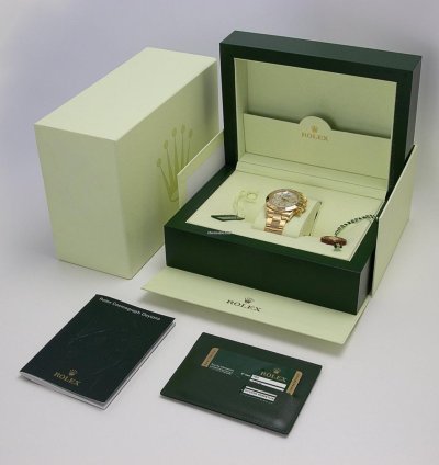 Rolex Daytona Oyster Perpetual Cosmograph Daytona 18kt Yellow Gold Mother Of Pearl Diamond Dot 116528