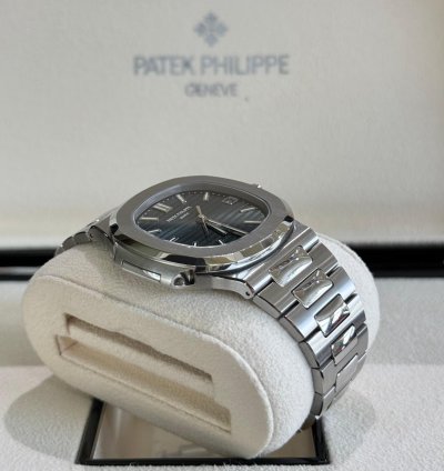 Patek Philippe Nautilus Stainless Steel Green Dial 2021