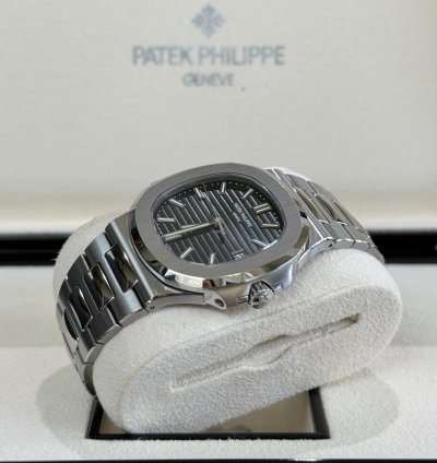 Patek Philippe Nautilus Stainless Steel Green Dial 2021
