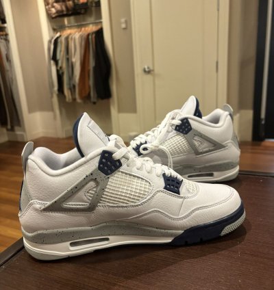 Jordan 4 Retro Midnight Navy