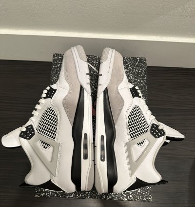 Jordan 4 Retro Military Black Size 11