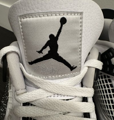 Jordan 4 Retro Military Black Size 11