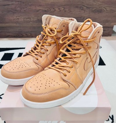 2015 Vintage Nike Air Jordan Pinnaclevachetta Tan Sneakers