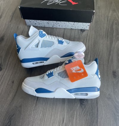 Jordan 4 Retro Military Blue 2024
