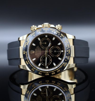 Rolex Daytona Oysterflex - 2021 - Black Dial - Yellowgold - Fullset