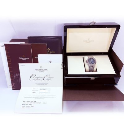 Patek Philippe Nautilus Steel Blue Dial 5712 1a-001 Full Set Watch 2008
