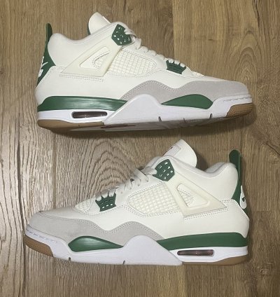 Jordan 4 Retro Sb Pine Green