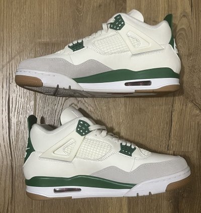Jordan 4 Retro Sb Pine Green